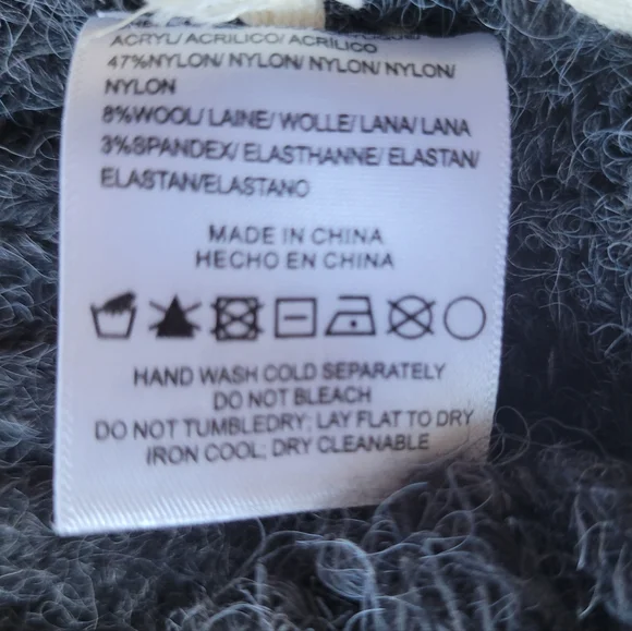 HL AFFAIR Sweater. Size: L - Picture 8 of 14